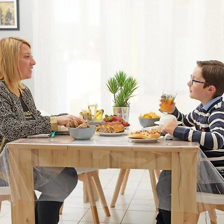 Дом отдыха La Petite Maison De Theo *