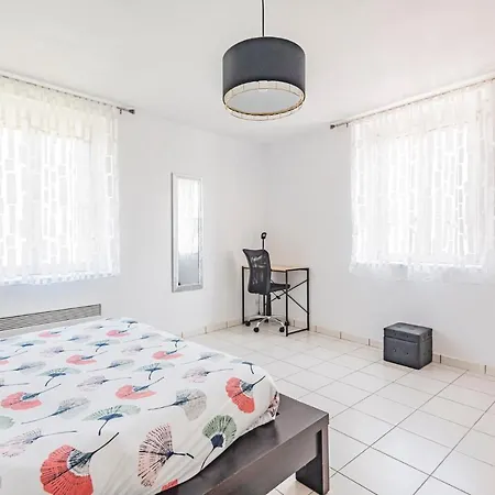 Дом отдыха La Petite Maison De Theo